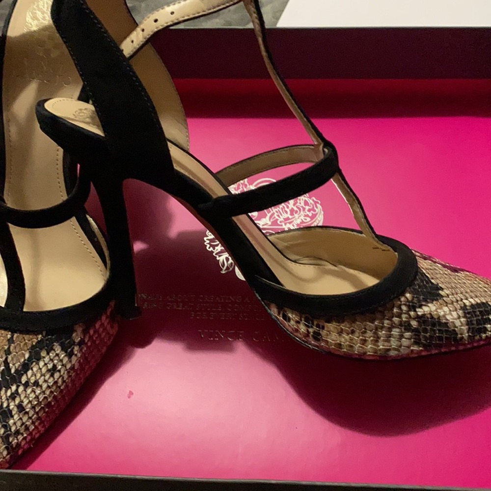 Heels! - Picture 2 of 3